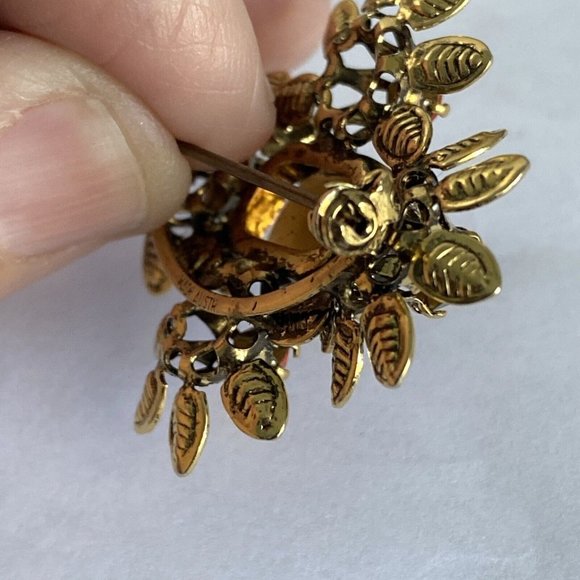 Vintage AMBER Peridot Red Rhinestone Pin Brooch Gold Tone Made AUSTRIA 1.5” - Picture 10 of 12
